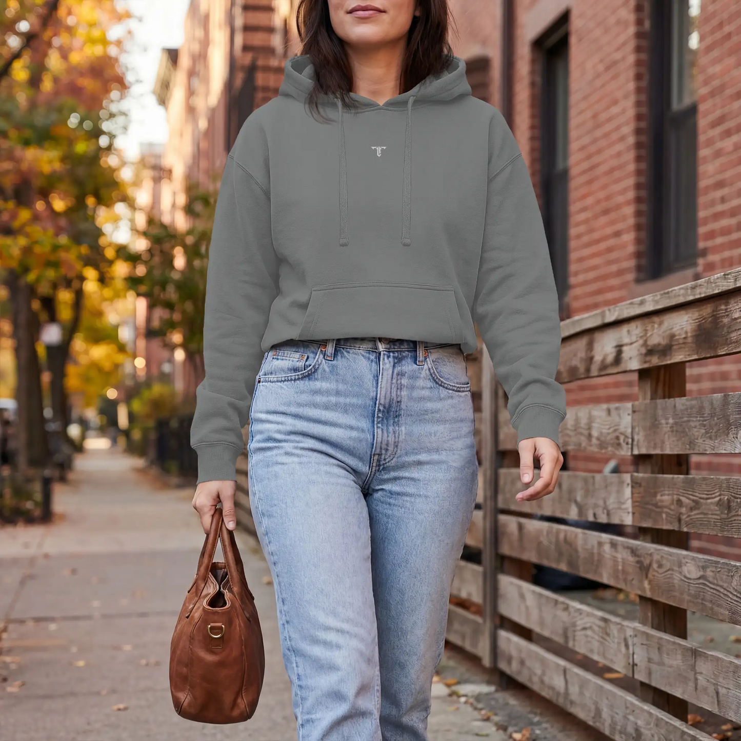 Timeless independent pullover hoody